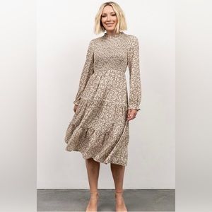 Baltic Born | Cambri Smocked Midi Dress in Beige Floral | Size 2X